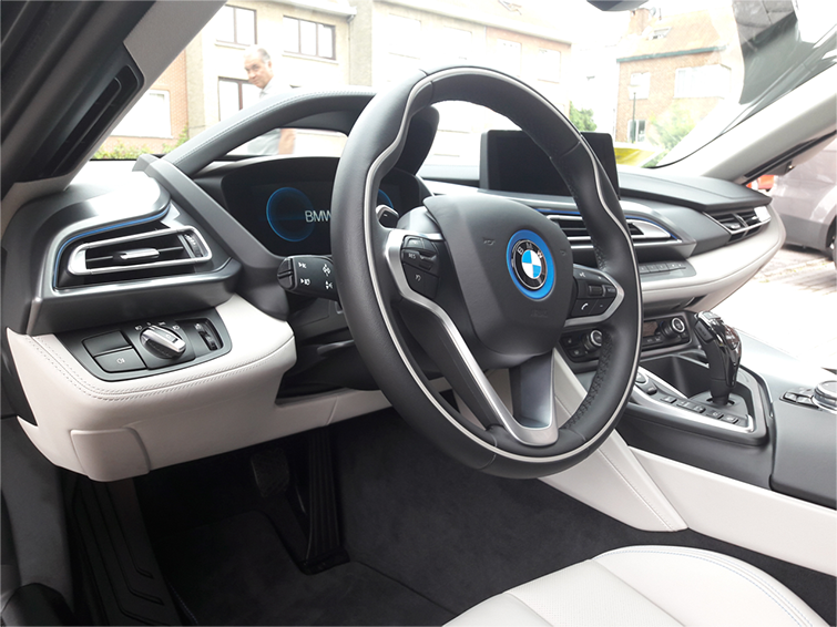 BMW i8