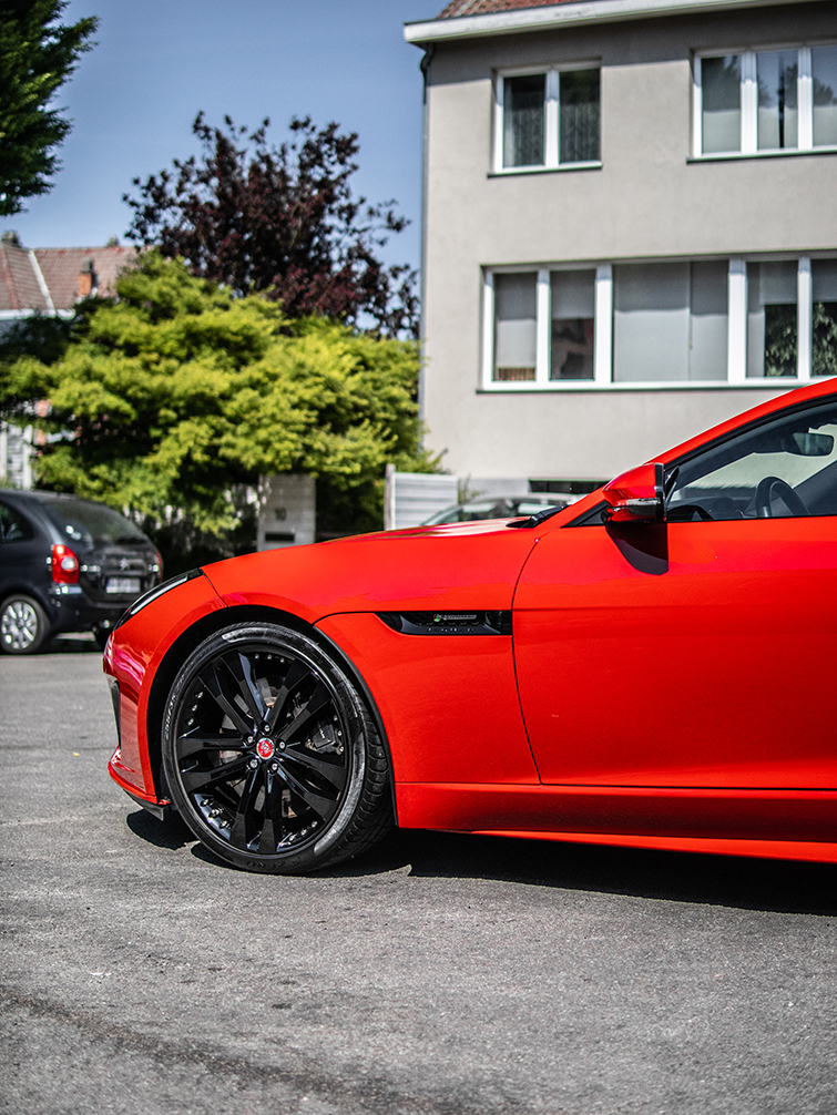 Jaguar F-Type (2016)