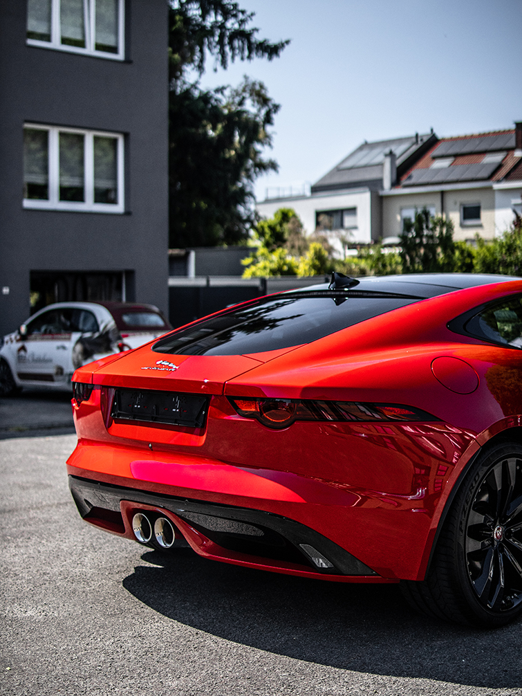 Jaguar F-Type (2016)